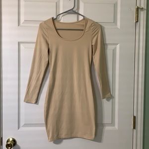 Long sleeve fitted dress